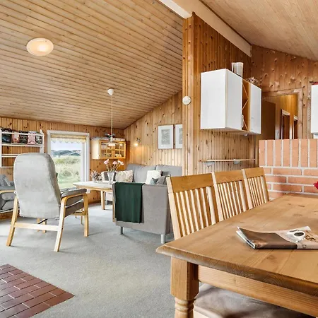 Holiday home Pet Friendly In With Sauna *